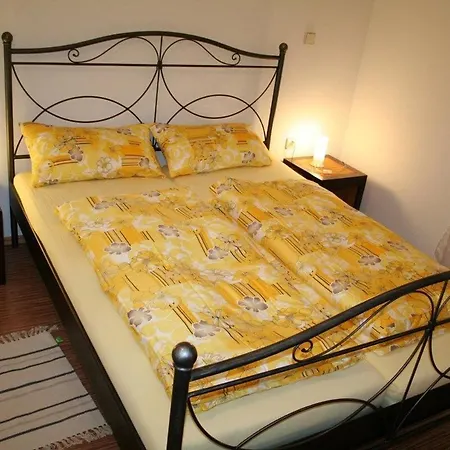 Mara Apartment *